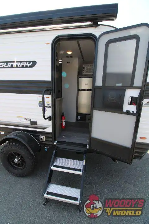 2027 SUNSET PARK RV SUNRAY 149 in Travel Trailers & Campers in Abbotsford - Image 13