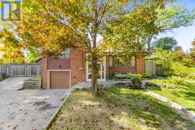Enjoy the best of South Mississauga living in the heart of Clarkson! This charming 3-bedroom family...