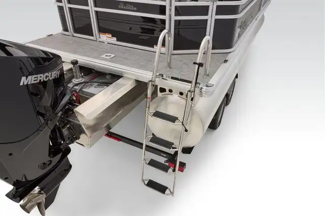 2026 Sun Tracker SportFish 22 XP3 TRITOON-ponton boat in Powerboats & Motorboats in Vernon - Image 7