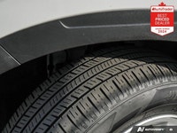 New Price! Odometer is 5716 kilometers below market average! Lunar White 2023 Hyundai Venue Preferre... (image 9)