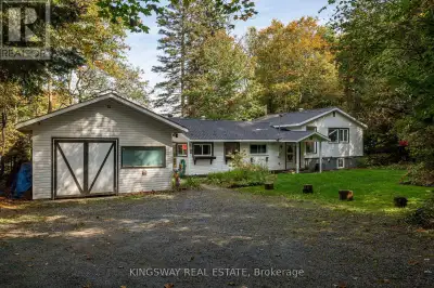 Your Riverside Retreat Awaits! Nestled along the scenic Muskoka River, this impressive 3-bedroom, 2-...