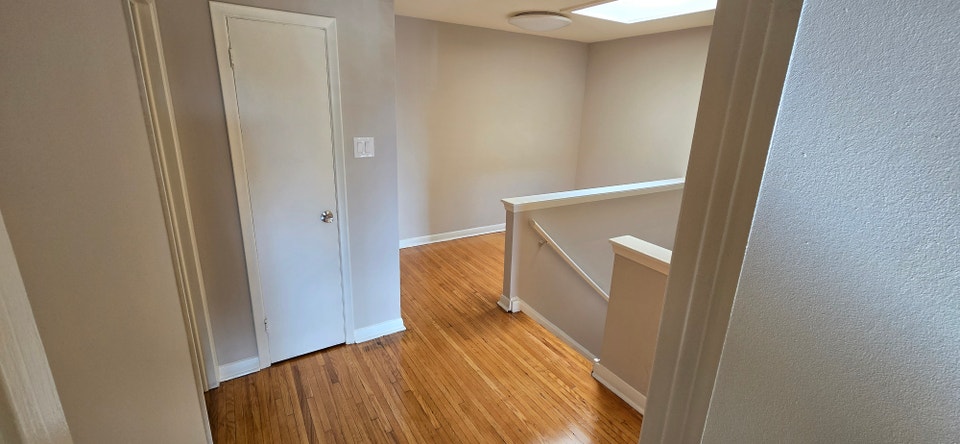 Spacious 3 bedroom + den townhouse $3,095/month 4