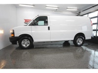 Garantie Chevrolet jusqu'au 5 mars 2028 ou 100 000km. Chevrolet Express 2500 Cargo Van 2023 135WB av... (image 4)