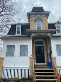 Beautiful One Bedroom in Victorian Home in Downtown Galt Area