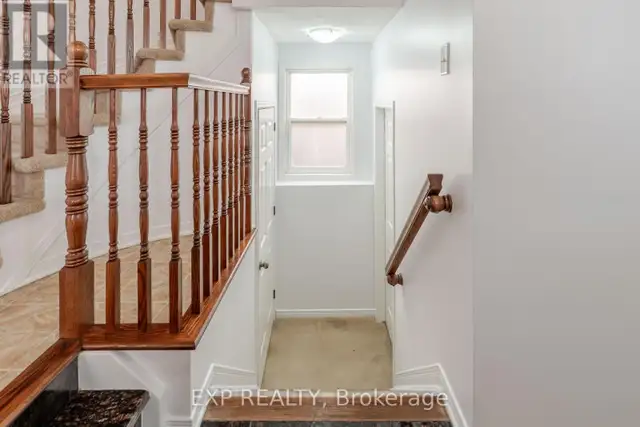 1049 FIELDFAIR WAY Ottawa, Ontario in Houses for Sale in Ottawa - Image 38