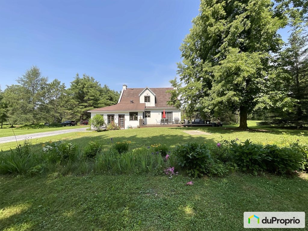 $840,000 - Acreage / Hobby Farm / Ranch for sale in Bedford — photo 2
