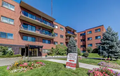 16 Helen St - 1 bedroom suite- Available august 1! OPEN HOUSE