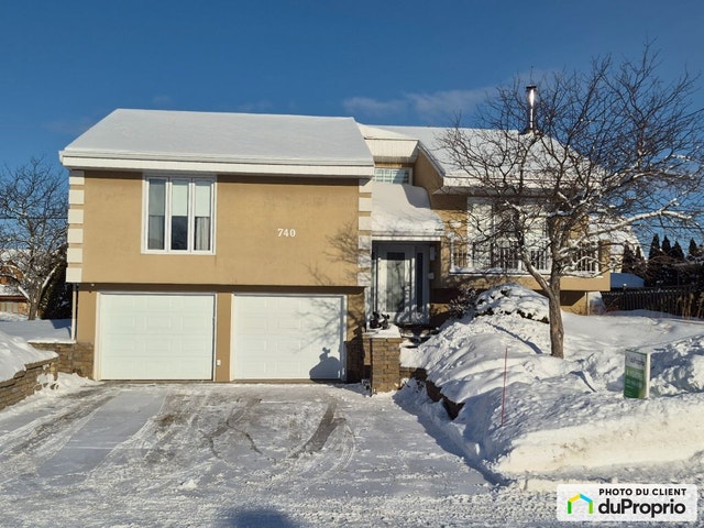$535,000 - Bungalow for sale in Rimouski (Rimouski) — photo 1