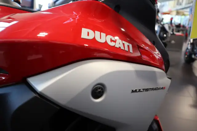 2024 Ducati Multistrada V4 S Travel & Radar Spoked Wheels Demo in Other in Edmonton - Image 4