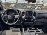Experience the formidable capability of the 2025 Chevrolet Silverado 1500 Custom Crew Cab. Engineere... (image 9)