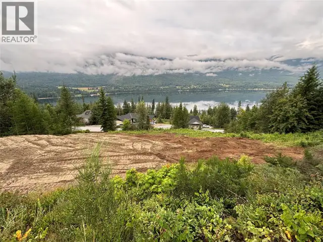 155 Lakeview Drive Nelson, British Columbia in Land for Sale in Nelson - Image 3