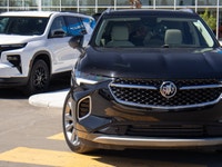 Panoramic Sunroof | Heated & Ventilated Leather Bucket Seats | Head-Up Display | Adaptive Cruise Con... (image 4)
