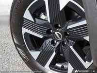 This Nissan Kicks has a strong Regular Unleaded I-4 2.0 L/122 engine powering this Variable transmis... (image 7)