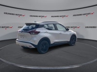 This Nissan Kicks has a dependable Gas 4cyl 1.6L engine powering this Variable transmission. Leather... (image 7)