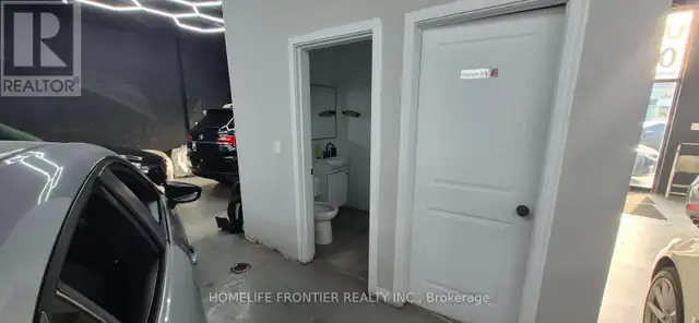 UNIT 9 - 1101 FINCH AVENUE W Toronto (York University Heights),  in Commercial & Office Space for Rent in City of Toronto - Image 7