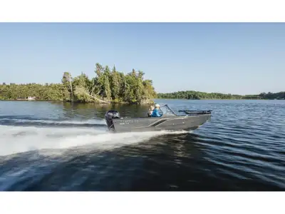 2025 Crestliner 1750 HAWK WT JUMPSEAT - Black Metallic Bold Styling. Versatile Performance. --------...
