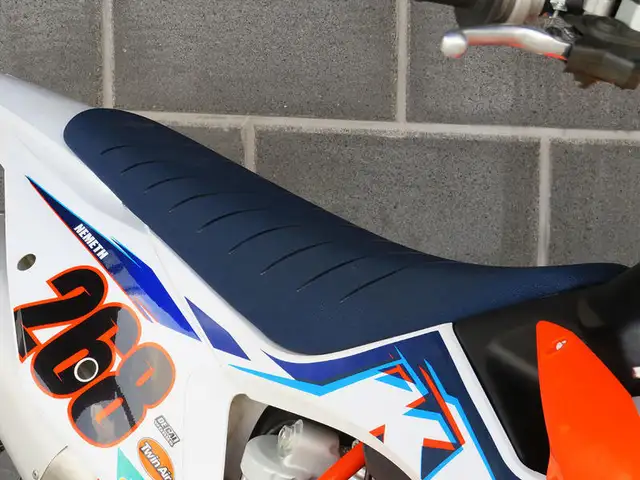 2022 KTM 350 SX-F in Dirt Bikes & Motocross in Cambridge - Image 9