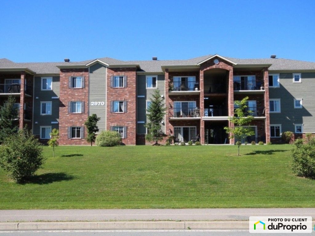 $298,000 - Condominium for sale in Sherbrooke (Jacques-Cartier) — photo 2