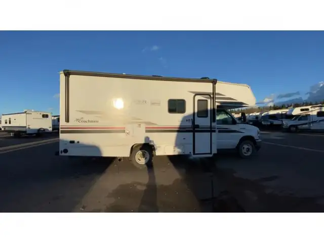 2023 Coachmen RV Freelander 22XG in RVs & Motorhomes in Dawson Creek - Image 11