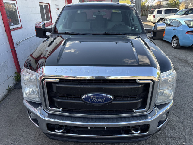 2016 Ford Super Duty F-350 SRW XLT | 6.7L DIESEL | CREW CAB | 4W in Cars & Trucks in Calgary - Image 2