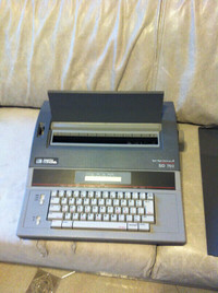 Machine à écrire SMITH CORONA /Typewriter fonctionnelle
