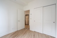 PROMOTION : 2 mois gratuits ! 4.5 disponibles dès maintenant dans l'immeuble Cedar au Centre-Ville d... (image 4)