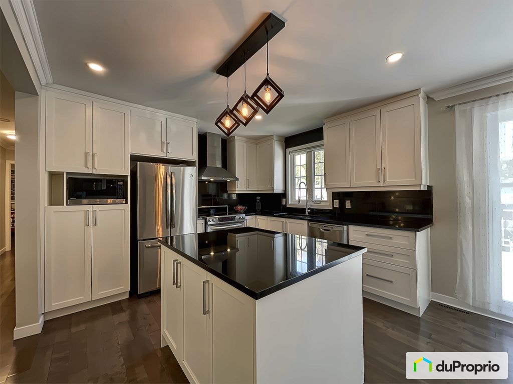 $715,000 - Bungalow for sale in Candiac — photo 3