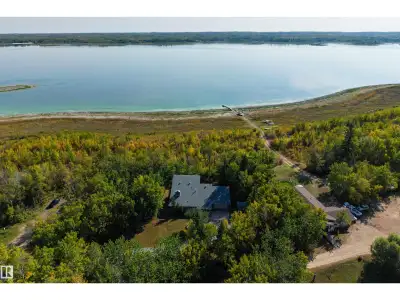 Lakefront Living at Hastings Lake! Just 20 mins east of Sherwood Park, this 4-bedroom, 2,000+ sq. ft...