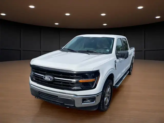2024 Ford F-150 XLT -Clean Carfax-Navigation-Power Seat-