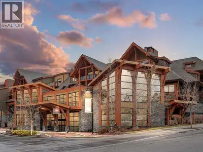 This is your opportunity to own a 1/12 fractional share at Solara Resort & Spa in the stunning Canad...