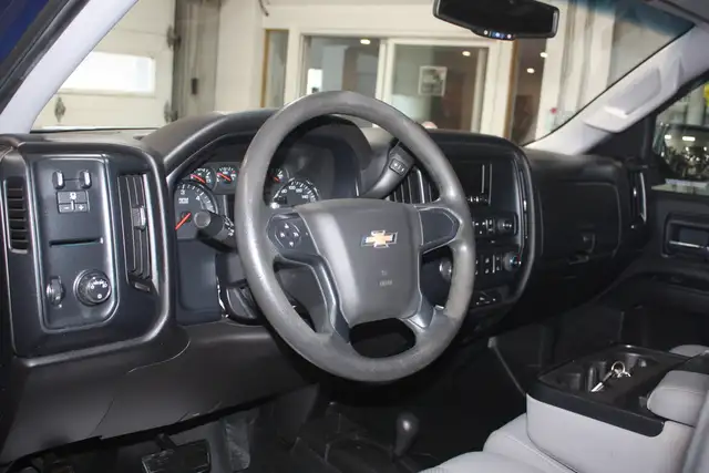 2015 Chevrolet Silverado 1500 LT in Cars & Trucks in City of Montréal - Image 10