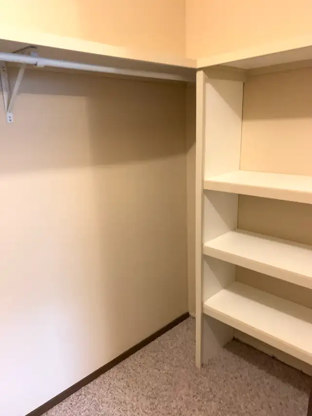 1 Month Free! Spacious 1 Bed Apartment in Riverside Meadows!! | Long ...