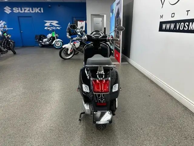 2023 Vespa GTS 300 Nero Convinto - V6354NP - -No Payments for 1  in Scooters & Pocket Bikes in Markham / York Region - Image 7