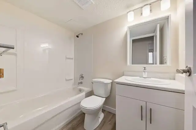 Affordable Apartments for Rent - Eighty Nine Collins Apartments  in Long Term Rentals in Medicine Hat - Image 16