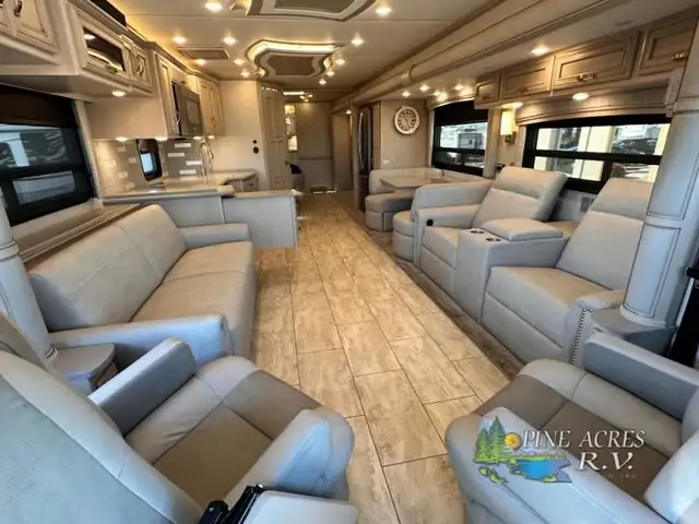 2023 Newmar Kountry Star 4037 Diesel Pusher 360 h.p. in RVs & Motorhomes in Moncton - Image 11