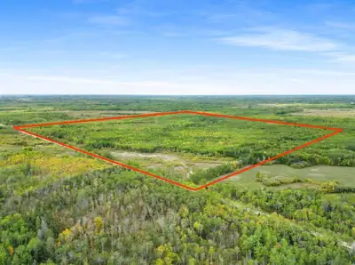 R26//Gimli Rm/80 acres hunting season is upon us perfect property with its own mineral area for big...