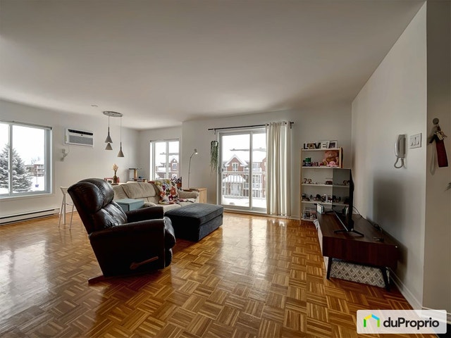 $349,000 - Condominium for sale in Varennes — photo 2