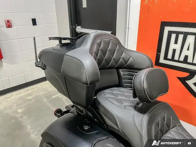 2024 Indian Motorcycle Pursuit(R) Dark Horse(R) Black Smoke in Street, Cruisers & Choppers in Calgary - Image 22