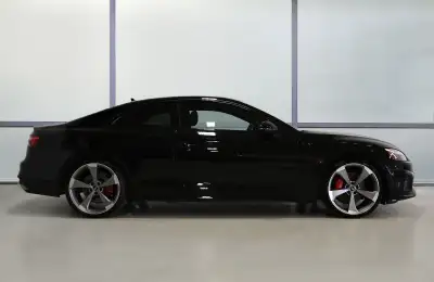 Traction intégrale Audi quattro / Apple Carplay + Android Auto / S-Line / Black Optics / Navigation...