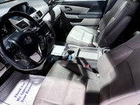 High-Value Options: Leather EX-L Trim Back-Up Camera 8 Passenger Heated Seats Navigation This 2016 H... (image 6)