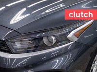 1 OWNER / Bluetooth Music, Climate Control, Front Heated Seats and more! Clutch is the largest onlin... (image 7)