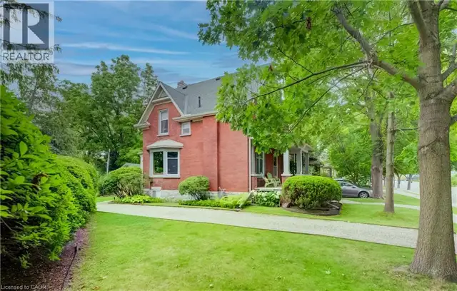 46 ELLEN Street W Kitchener, Ontario in Houses for Sale in Kitchener / Waterloo - Image 5