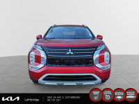 2024 Mitsubishi Outlander PHEV LE Experience the Mitsubishi Outlander PHEV LE with only 2321 km on t... (image 1)