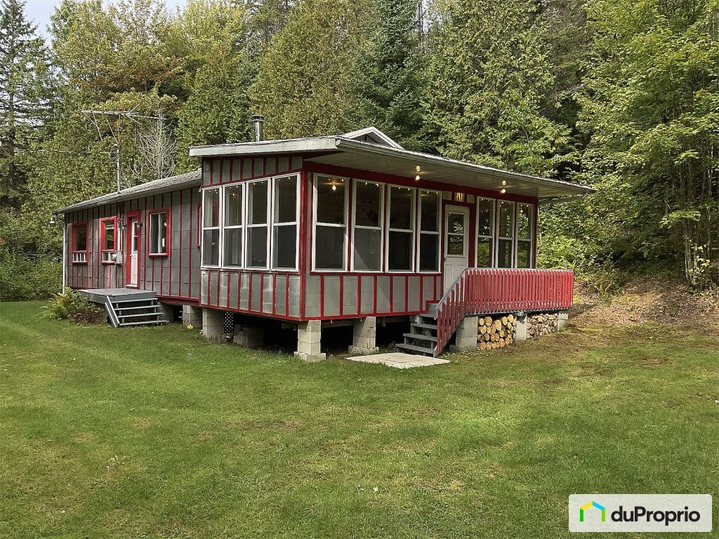 $239,000 - Cottage for sale in St-Raymond — photo 1