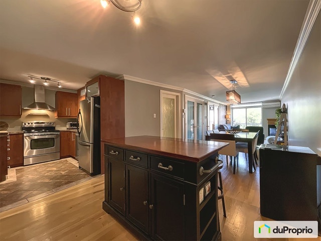 $375,000 - Condominium in Ville-Marie (downtown, old Mtl) — photo 1