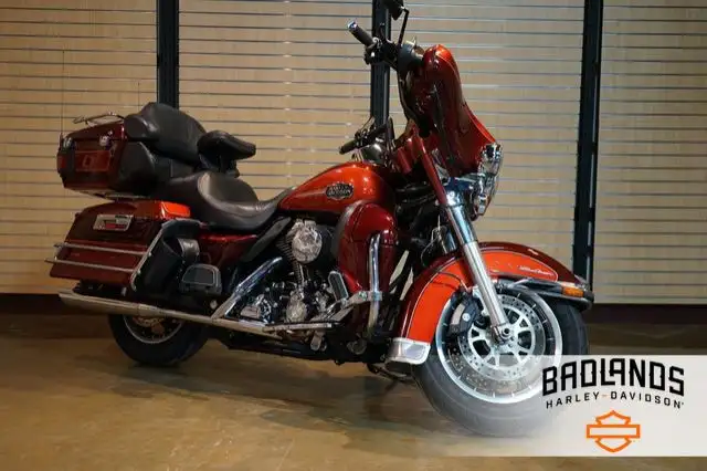 2008 Harley-Davidson Electra Glide Ultra Classic in Sport Touring in Lethbridge - Image 2