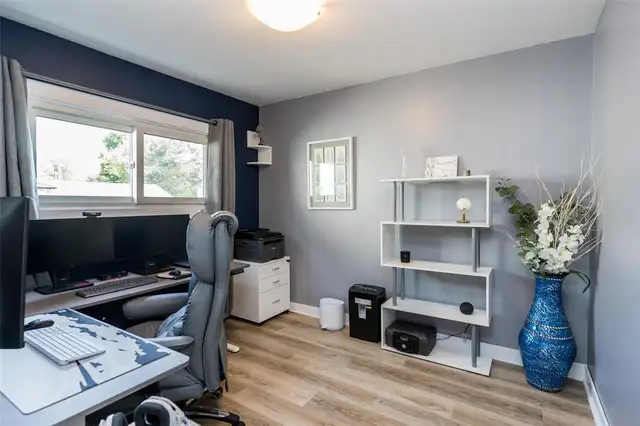 761 Parkhill Street Winnipeg, Manitoba in Houses for Sale in Winnipeg - Image 16