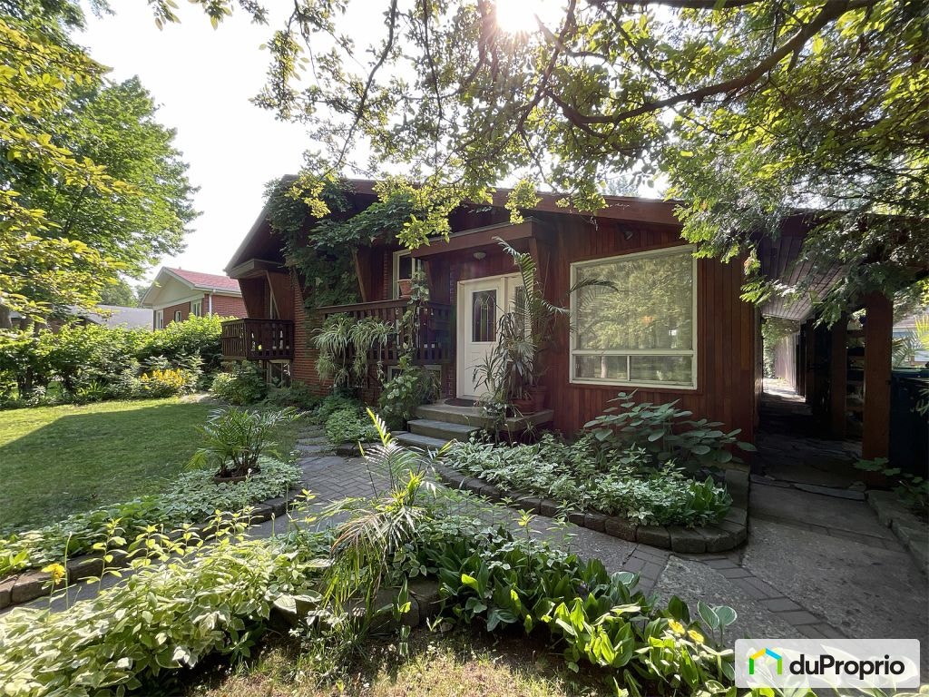 $700,000 - Split Level for sale in Candiac — photo 1