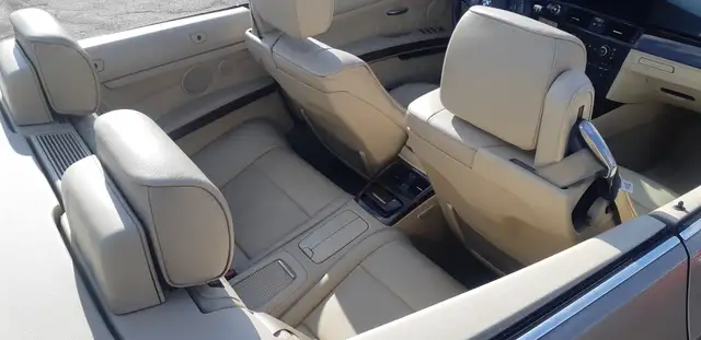 2008 BMW 3 Series 335i Convertible in Cars & Trucks in City of Toronto - Image 9