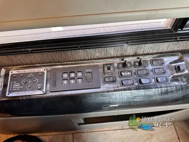 2019 Thor Motor Coach Tuscany 45MX only 020,049 Miles in RVs & Motorhomes in Moncton - Image 63